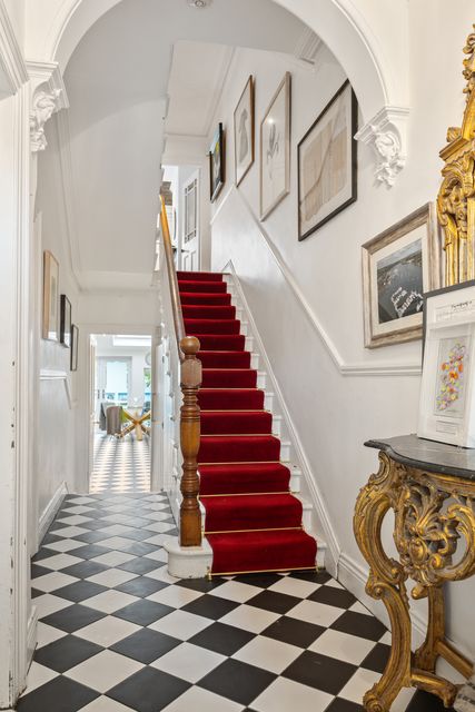 The hall at No519 South Circular Road